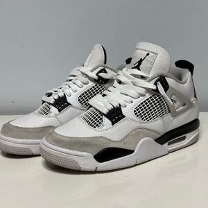 Air Jordan 4 Retro Military Black Men’s Size 7.5